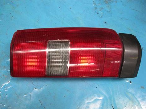 3512427-hn Volvo 850 V70 baglygte højre nederst 1993-00 - Billede 1