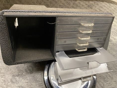 volvo-20240-20kasettebox Brugt kassettebox, Volvo 240 - Billede 1