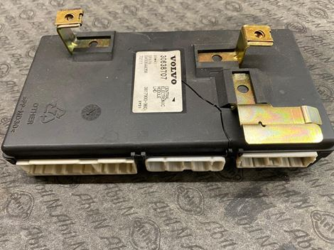 volvo-2030638707 Central Control Unit (CEM) – original Volvo (brugt), Volvo S40 og V40 (-2004), 2002- - Billede 1