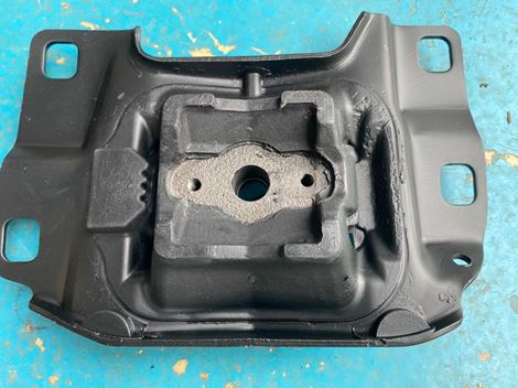 volvo-2031359779-20motoroph-C3-A6ng Motorophæng venstre øverst 31359779, Volvo S40/V50 D4162T - Billede 1