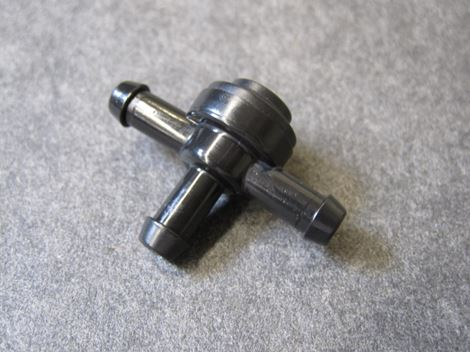 volvo-2031391513 Retur vinkelventil foran volvo, flere modeller - Billede 1