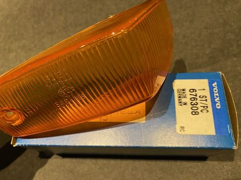 volvo-20676308 Blinklysglas orange højre 676308, Volvo 140, Hella 67-72 - Billede 1