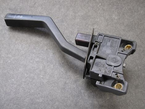 volvo-209130289 Blinkerarm med katastrofeblink knap volvo 700 900 - Billede 1