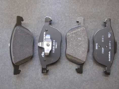 volvo-30742030-klods Bremseklodser foran volvo S40 V50 C30 C70, 15" og 16 - Billede 1