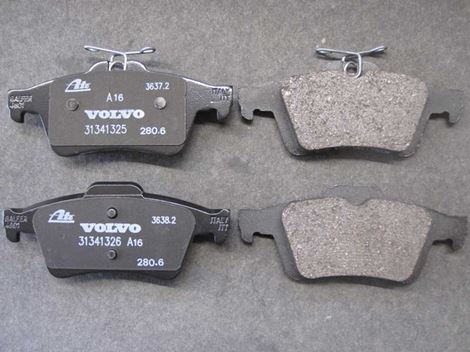 volvo-31341327 bremseklodser bag volvo V40 2013- , original - Billede 1