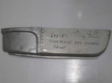 volvo-673183 sideplade bag baghjul højre volvo 210 Duett - Billede 1
