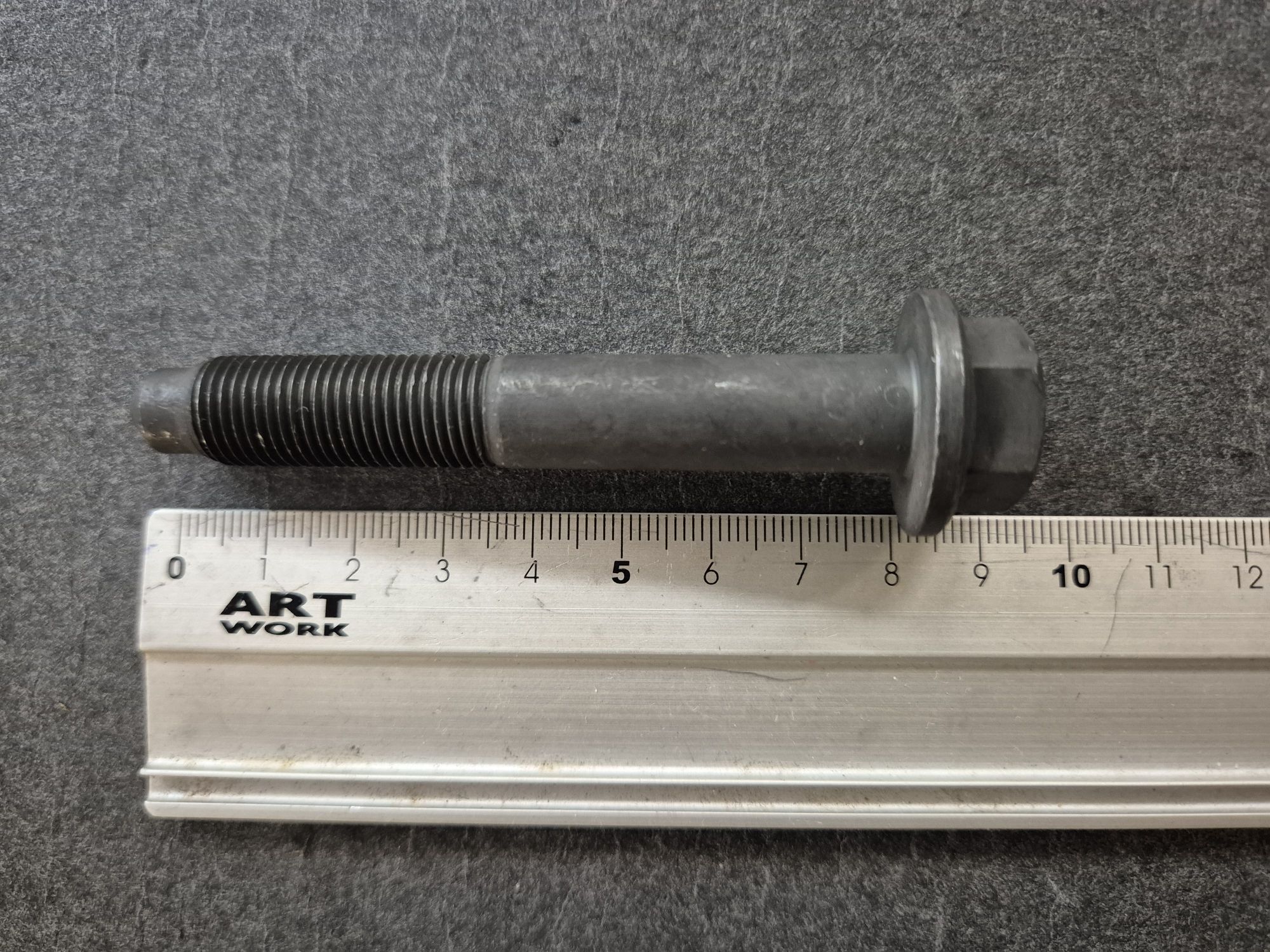 20250807_1425582253007426114223978.jpg Bolt til bærearm, støddæmper, bag, Volvo S40 V40, 1996-2004 - Billede 1