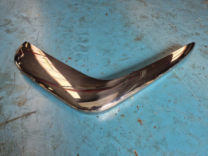 Bagkofanger højre, stål forkromet, Volvo P1800 - Billede 3
