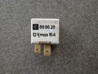 Relæ, brugt, Volvo 200, 300, 400, 700, 900, C70 (2006-), C70 (-2005), S40, V50 (2004-), S60 (-2009), S70, V70 (-2000), S80 (-2006), V70 P26, XC70 (2001-2007), XC90 (-2014) - Billede 3