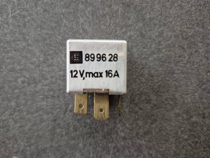 Relæ, brugt, Volvo 200, 300, 400, 700, 900, C70 (2006-), C70 (-2005), S40, V50 (2004-), S60 (-2009), S70, V70 (-2000), S80 (-2006), V70 P26, XC70 (2001-2007), XC90 (-2014) - Billede 3