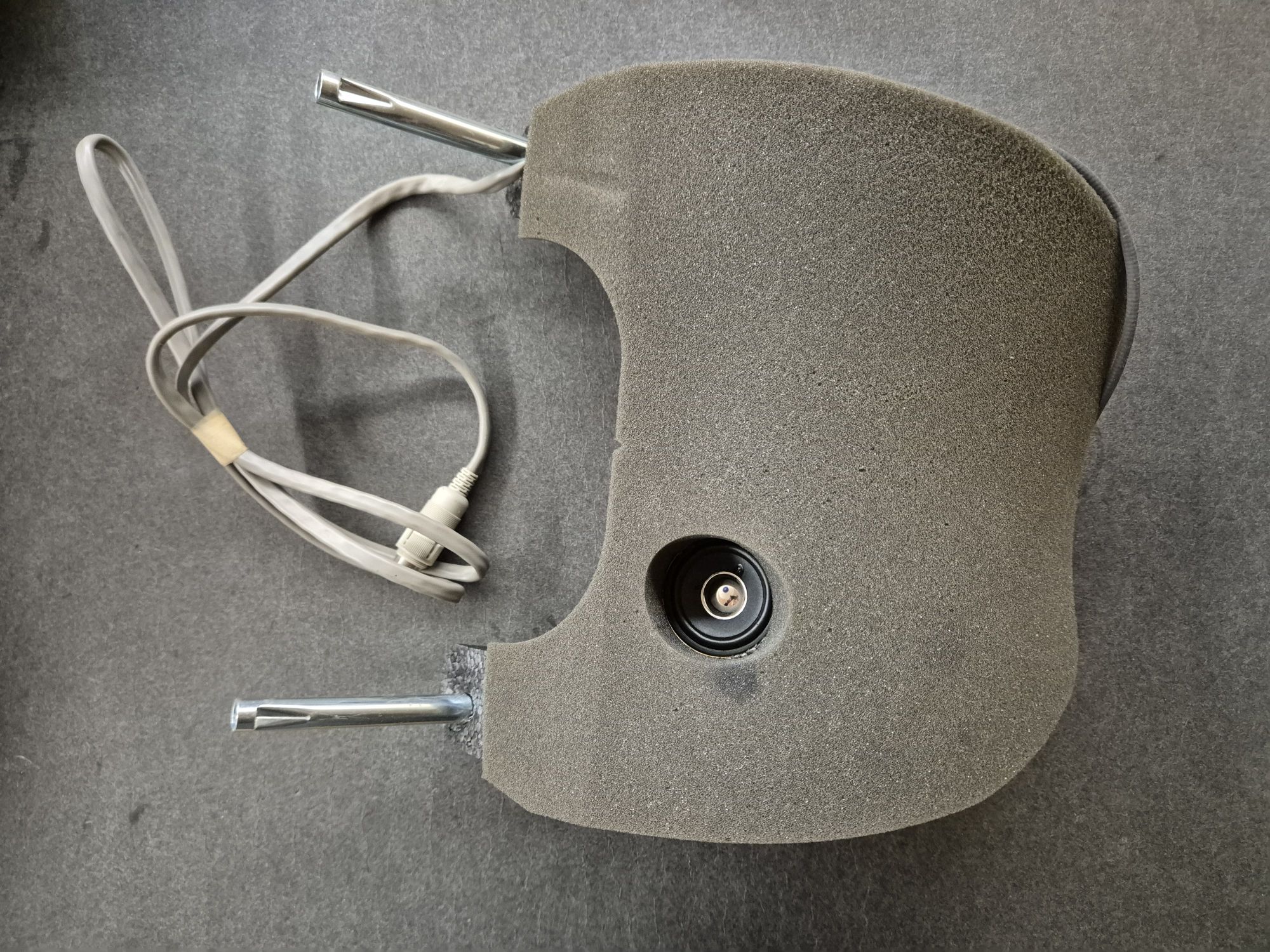 wp-17646736705566091875334626727783.jpg Nakkestøtte med Mikrofon, Volvo C70 S40 S70 V40 V70 V70 XC - Billede 1