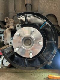 Hjulleje bagaksel – venstre/højre inkl. sensorring og bolte, uden AWD, Volvo C30, C70 (2006-), S40, V50 (2004-) - Billede 3